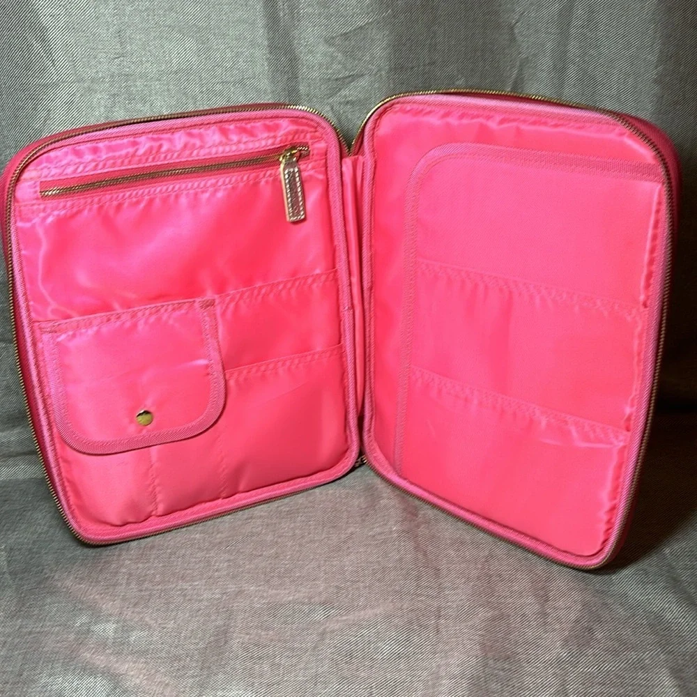 Lilly Pulitzer Soft iPad/Tablet Case Portfolio Pink Large Zipper  Pockets